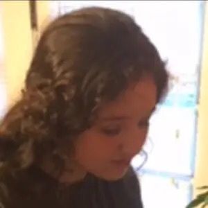 Meet your Posher, Abbi